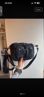Núnoo schoudertas Ellie recycled nylon, Ophalen of Verzenden, Zo goed als nieuw, Zwart, Schoudertasje