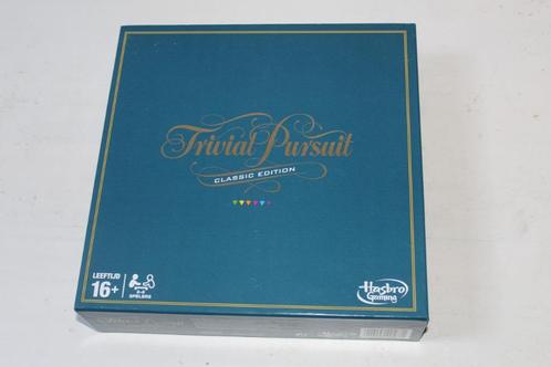 trivial pursuit classic edition, Hobby en Vrije tijd, Gezelschapsspellen | Bordspellen, Gebruikt, Een of twee spelers, Drie of vier spelers
