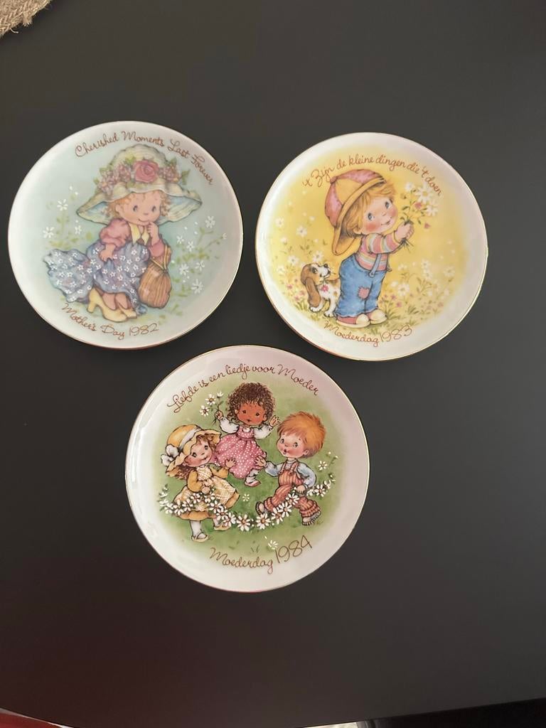 Vintage Avon moederdag set 3 kleine bordjes, Ophalen of Verzenden, Nieuw, Overige stijlen, Bord(en)