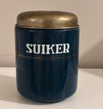 Blauwe emaille voorraadbus, Ophalen