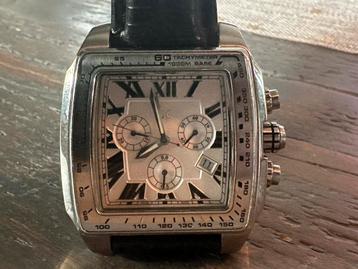Exclusieve Guess Classic horloge met mooie wijzerplaat beschikbaar voor biedingen