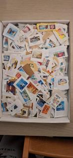 Doos postzegels Duitsland op papier, onafgeweekt. 500 gram., Ophalen of Verzenden, Nederland en Buitenland