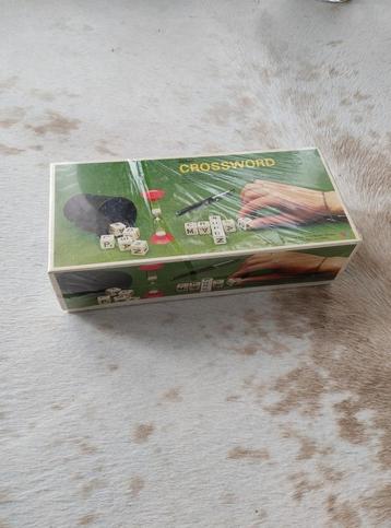 Vintage jaren '70 "crossword", in gesealde verpakking  beschikbaar voor biedingen