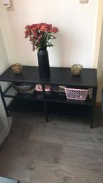 Mooi zwart kastje met Glas plaat GRATIS, Huis en Inrichting, Tafels | Sidetables, Ophalen