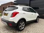 Opel Mokka 1.6 Cosmo NAVI / CLIMA / CRUISE / CAMERA / LEER, Auto's, Voorwielaandrijving, Euro 5, 15 km/l, Gebruikt