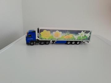 Volvo FH van Dooren Transport met W.F .Leenen koeltrailer . beschikbaar voor biedingen