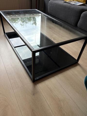 Glazen salontafel 