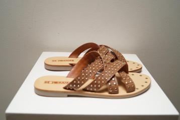 *NIEUW* SOLSANA Slippers Maat 38