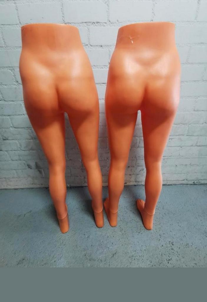 Etalage Pop Poppen Benen, Verzamelen, Poppen, Zo goed als nieuw, Pop, Ophalen of Verzenden