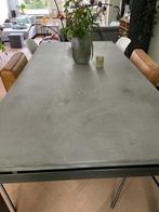 Gratis Betonnen Tafelblad, Ophalen, Overige materialen, Gebruikt, 50 tot 100 cm