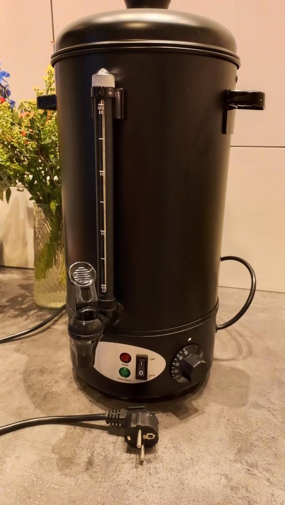 Glühwein / Thee ketel 8 liter huren Balkbrug, Hobby en Vrije tijd, Feestartikelen | Verhuur, Zo goed als nieuw, Overige, Ophalen