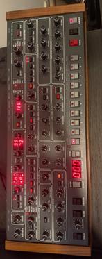 Sequential Prophet 6 desktop module + dust cover, Muziek en Instrumenten, Synthesizers, Overige aantallen, Zo goed als nieuw, Met midi-aansluiting
