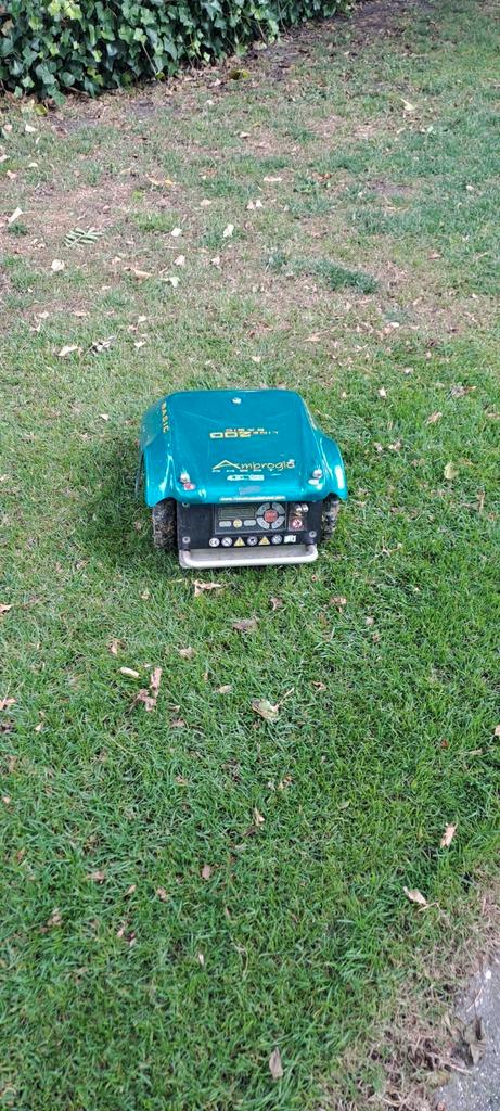 Robotmaaier, maairobot van het merk Ambrogio L200, Tuin en Terras, Grasmaaiers, Gebruikt, Cirkelmaaier, Ophalen