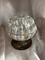 Vintage VMC Reims bloemensteker met 19 gaten, Ophalen of Verzenden