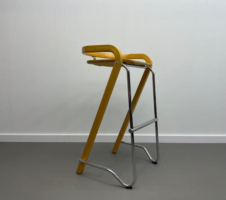 Barkruk S70-3 Börge Lindau & Bo Lindekrantz, Lammhults, Huis en Inrichting, Barkrukken, Zo goed als nieuw, 60 tot 90 cm, 1 kruk