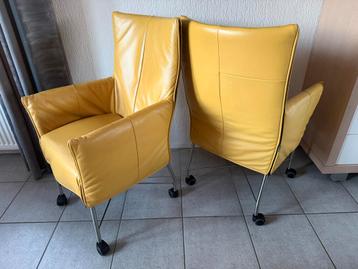 Montis Chaplin eetkamerfauteuils (2 stuks) geel leer beschikbaar voor biedingen