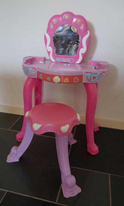 kaptafeltje / make-up tafeltje / opmaaktafeltje, Kinderen en Baby's, Kinderspulletjes, Gebruikt, Ophalen of Verzenden