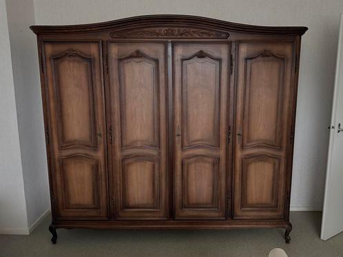 Klassieke houten kledingkast met 4 deuren, Huis en Inrichting, Kasten | Kledingkasten, Gebruikt, 150 tot 200 cm, 200 cm of meer
