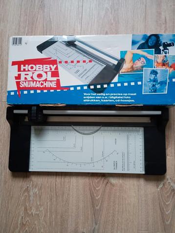 HOBBY ROL SNIJMACHINE. Nieuw in de verpakking. beschikbaar voor biedingen