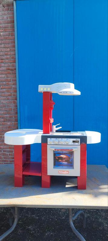 Speelkeuken - Kunststof - Binnen/Buiten beschikbaar voor biedingen