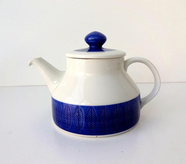 Theepot wit patroon in blauw Koka Rörstrand Sweden 3640-k, Antiek en Kunst, Antiek | Keramiek en Aardewerk, Ophalen of Verzenden