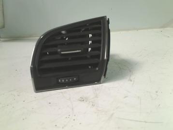 LUCHTROOSTER Skoda Fabia III Combi (NJ5) (6V0819701C) beschikbaar voor biedingen
