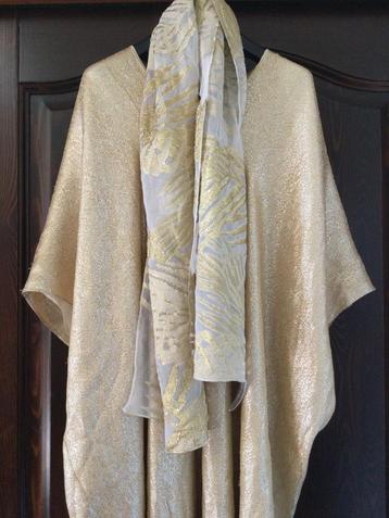 luxe kaftan + stola kleur gold MARIE FRANCE VAN DAMME beschikbaar voor biedingen