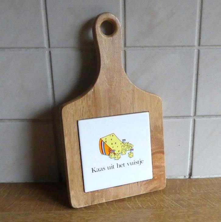 Vintage kaasplakje snijplank kaas retro hout met tegel, Huis en Inrichting, Keuken | Keukenbenodigdheden, Gebruikt, Ophalen of Verzenden