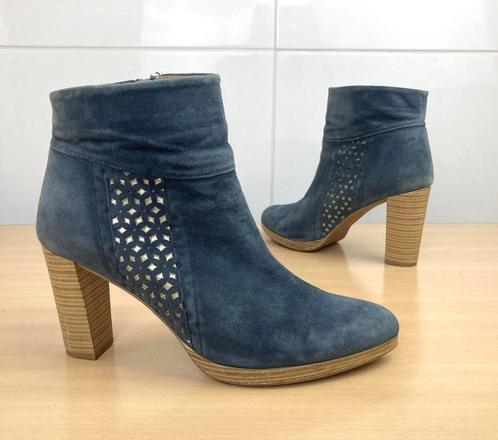 Manfield suède blauwe enkellaarsjes met hoge hak maat 41, Kleding | Dames, Schoenen, Gedragen, Lage of Enkellaarzen, Blauw, Ophalen of Verzenden