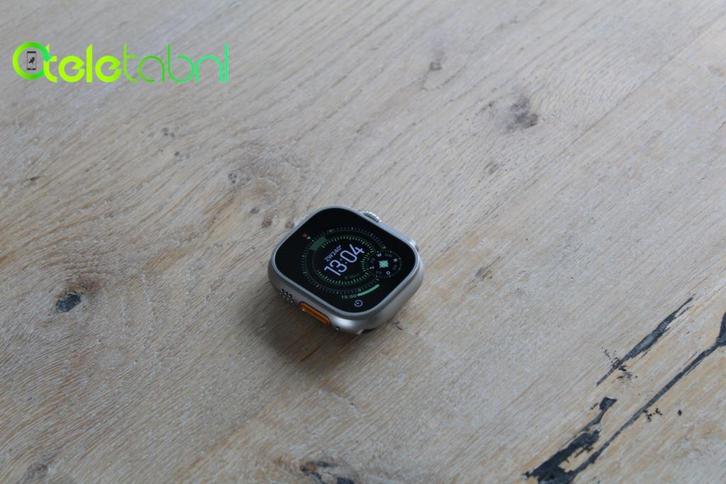 Apple Watch Ultra 2 - 49 mm - Naturel Titanium | Nieuwstaat, Sieraden, Tassen en Uiterlijk, Smartwatches, Zo goed als nieuw, iOS