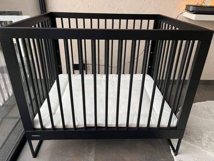 Kidsmill Modular Box Mat Zwart, Kinderen en Baby's, Boxen, Gebruikt, Vierkant, In hoogte verstelbaar, Boxkleed, Ophalen