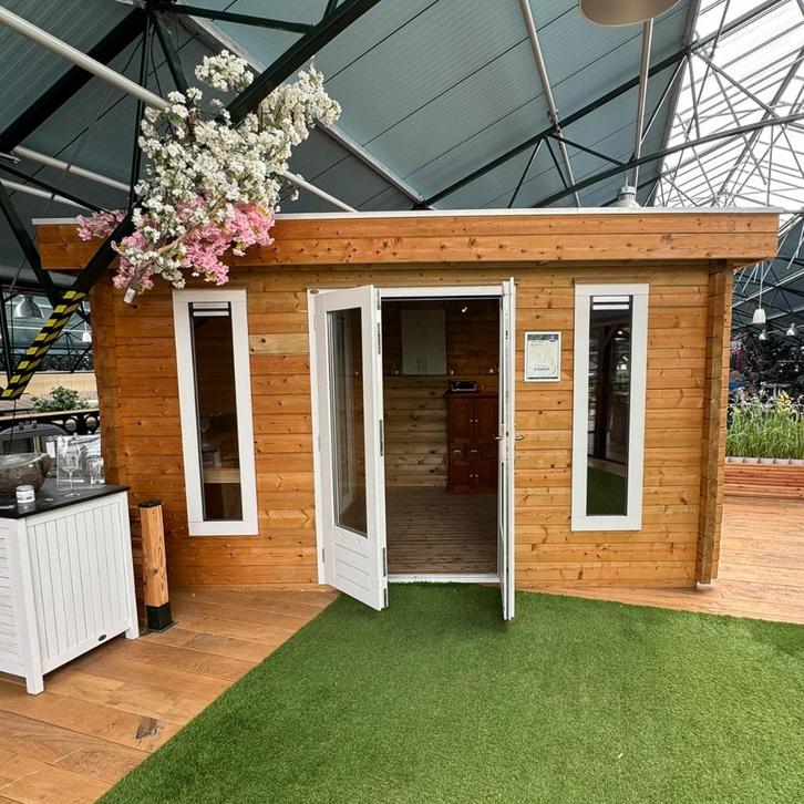 Showmodel Tuinhuis Lugarde | Maatwerk - OP = OP, Tuin en Terras, Tuinhuizen, Zo goed als nieuw, Tuinhuis, Hout, 250 tot 500 cm