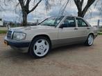 Mercedes 190-Serie 2.6 E sportline AUT nieuwstaat!, Auto's, Mercedes-Benz, Te koop, 160 pk, Geïmporteerd, Beige