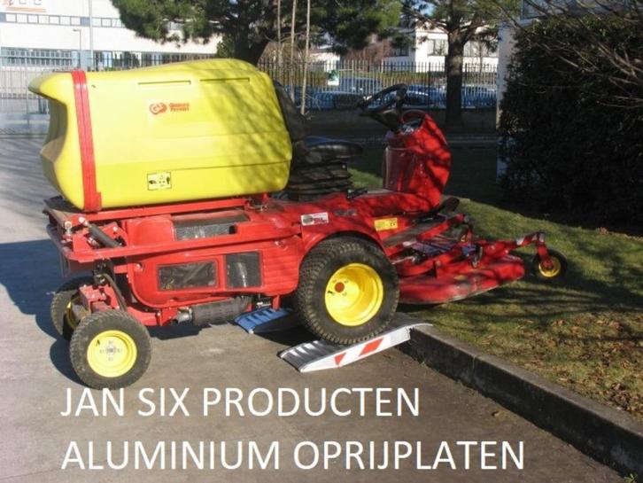 Alu. oprijplaten 800 x 300 cap 3000 kg / paar, Tuin en Terras, Zitmaaiers, Nieuw, 120 cm of meer, Ophalen