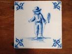 antieke tegel 'kind met vlindernetje", Antiek en Kunst, Antiek | Wandborden en Tegels, Ophalen of Verzenden