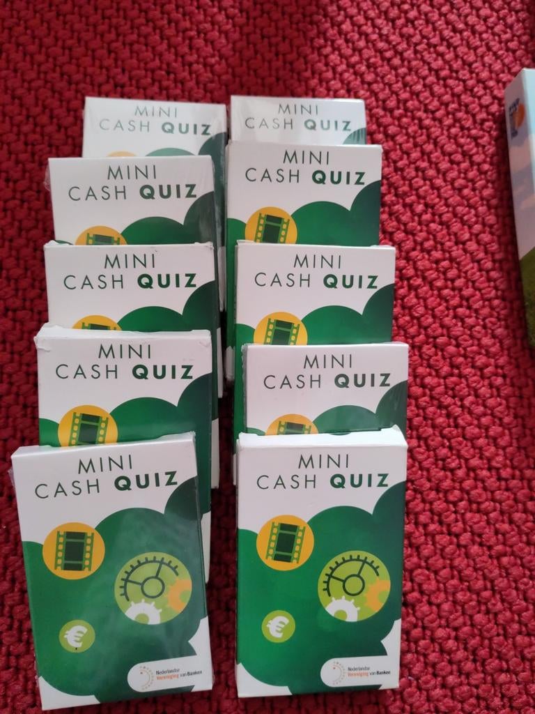 Mini Cash Quiz - Week van het Geld (8 stuks), Vijf spelers of meer, Ophalen of Verzenden, Nieuw, Identity Games International BV