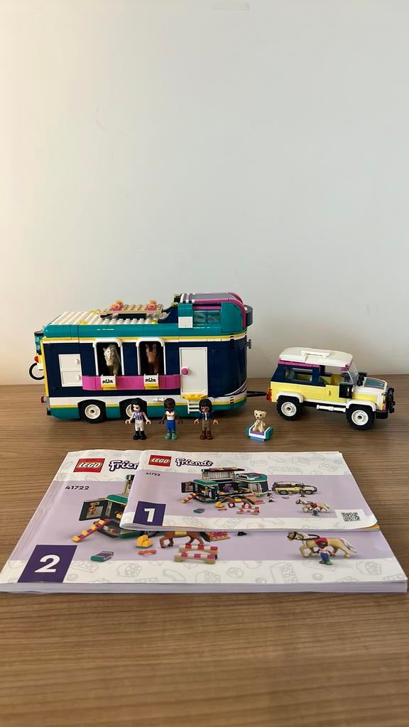 Lego 41722 Lego Friends Paardenshow aanhangwagen, Kinderen en Baby's, Speelgoed | Duplo en Lego, Ophalen of Verzenden, Zo goed als nieuw
