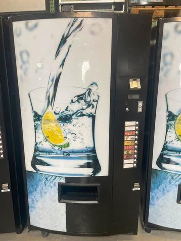 Vendo Frisdrankautomaat voor Pet 0,5 liter flessen beschikbaar voor biedingen