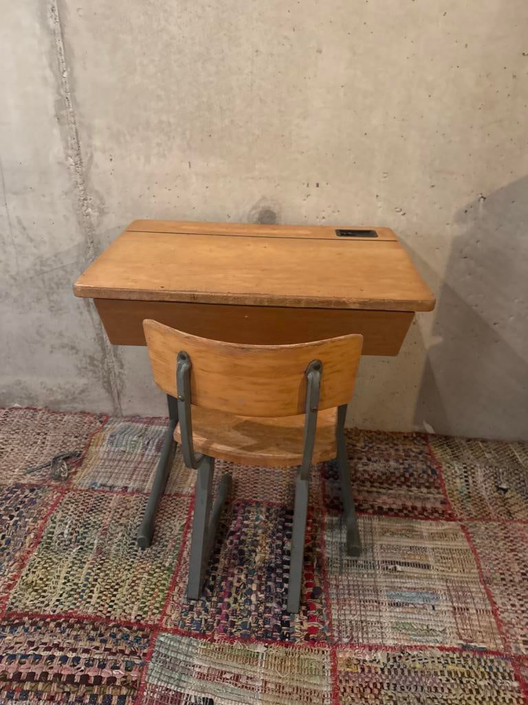 Vintage Kinderbureau met Stoel, Huis en Inrichting, Bureaus, Gebruikt, Ophalen of Verzenden