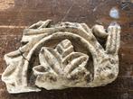 Bodemvondst KALKSTEEN reliëf Acanthus PALEIS 9e-11e, Verzenden