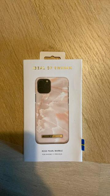 Ideal of sweden iphone 11 hoesje beschikbaar voor biedingen