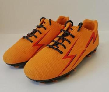 Orange Dutchy Pitch voetbalschoenen ( 35 ) beschikbaar voor biedingen
