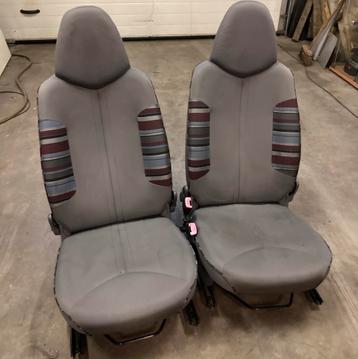 Citroen c1 Peugeot 107 toyota aygo stoel stoelen set beschikbaar voor biedingen