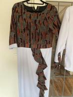 Gratis jurk en overhemd met Afrikaanse print., Kleding | Dames, Jurken, Ophalen of Verzenden, Zo goed als nieuw, Blauw, Onder de knie