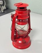 Antieke antiek rood rode stormlamp olielantaarn olielamp, Ophalen of Verzenden