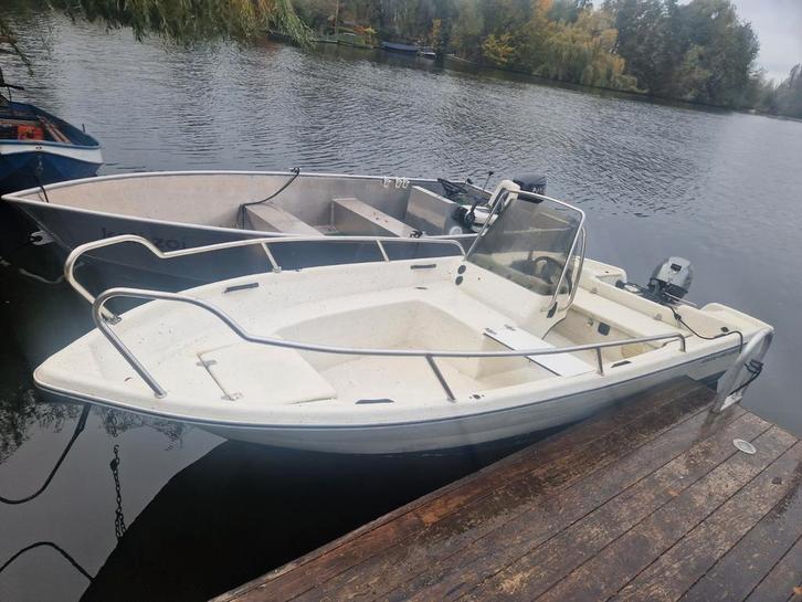 Mooie consoleboot te koop!, Watersport en Boten, Motorboten en Motorjachten, Gebruikt, Polyester, Tot 6 meter, Benzine, Buitenboordmotor
