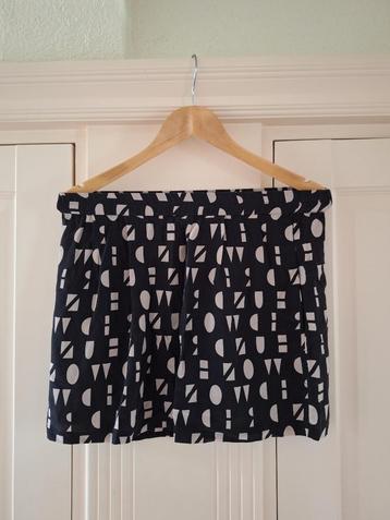 Zijde Won Hundred zwart beige rok rokje mini 36 S gratis ver beschikbaar voor biedingen