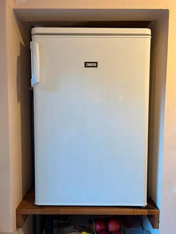 Compacte Zanussi koelkast (BEZORGING MOGELIJK) beschikbaar voor biedingen