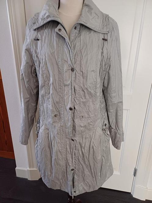Vlotte zomer jas in het zilvergrijs, merk LEBECK maat 44, Kleding | Dames, Jassen | Zomer, Zo goed als nieuw, Maat 42/44 (L), Ophalen of Verzenden