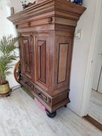 Antieke leeuwenkast bieden, Antiek en Kunst, Antiek | Meubels | Kasten, Ophalen